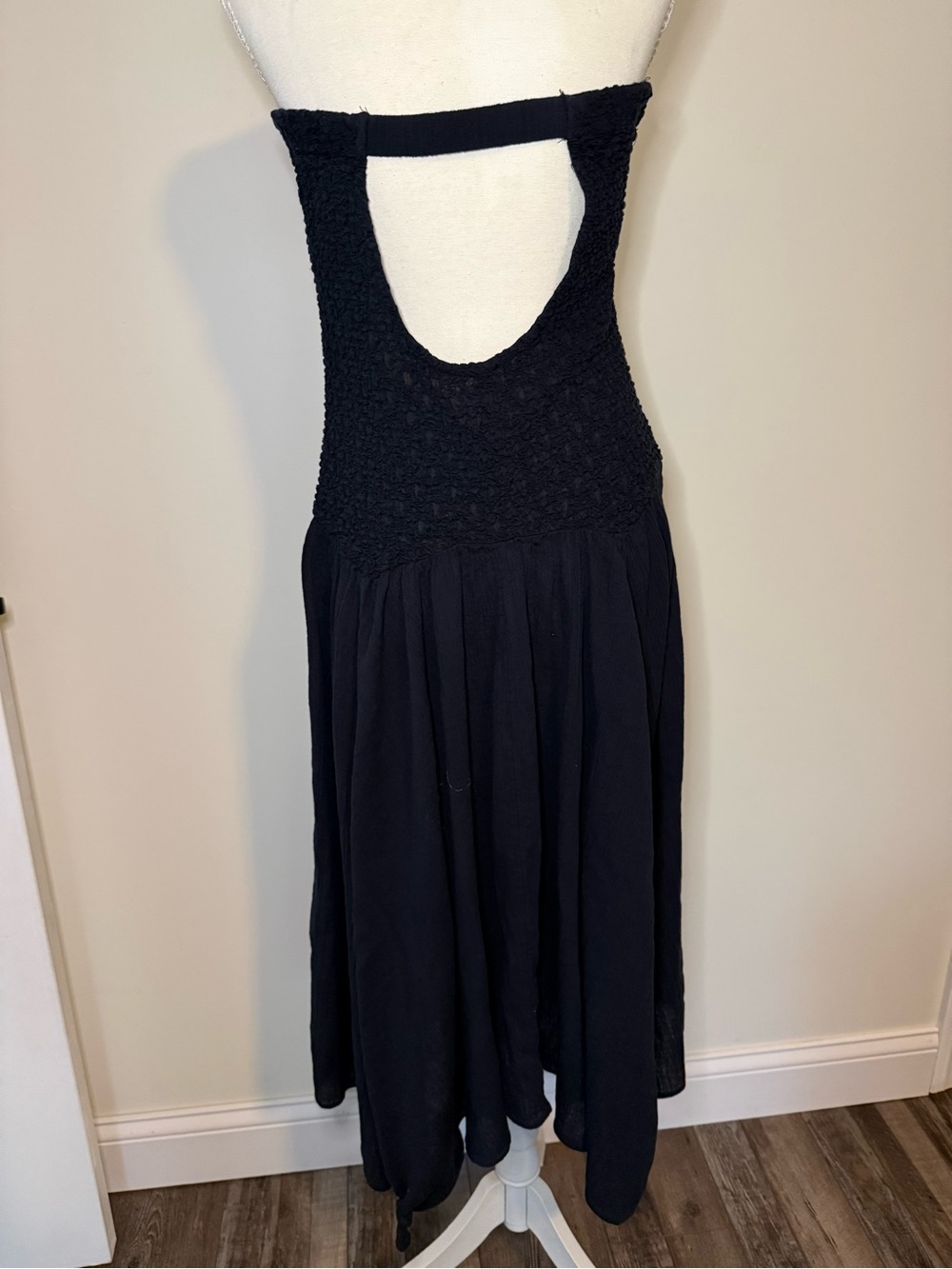 Anthropologie Strapless Cotton Smocked Dress in Black - Picture 4 of 7